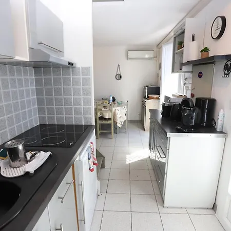 Belle Maison 6 Pers Au Port De St Cyprien Holiday home *