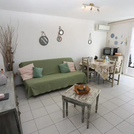 Belle Maison 6 Pers Au Port De St Cyprien Casa de Férias